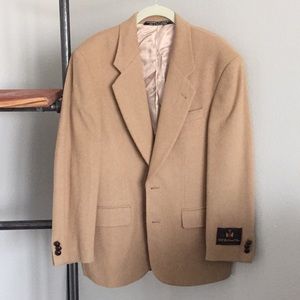 Size (36s) men’s camel hair jacket